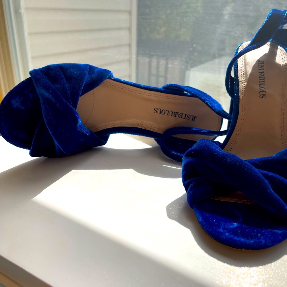 Justfab Velvet Heels, never worn. 7.5 and 3" heel